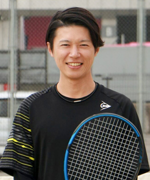 野崎雅登一コーチ